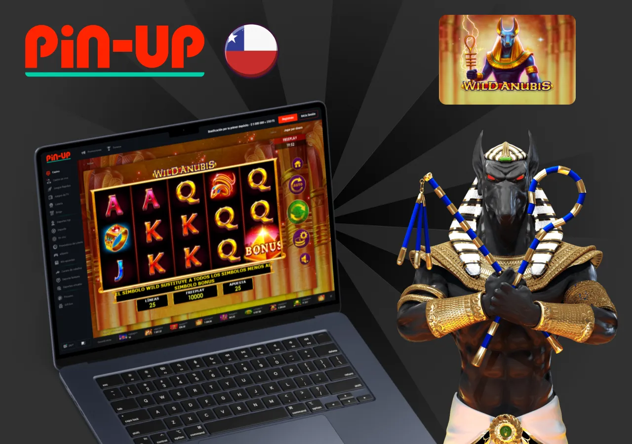 Tragamonedas Wild Anubis en Pin-Up Chile con temática del antiguo Egipto y figura dorada del dios con máscara de chacal